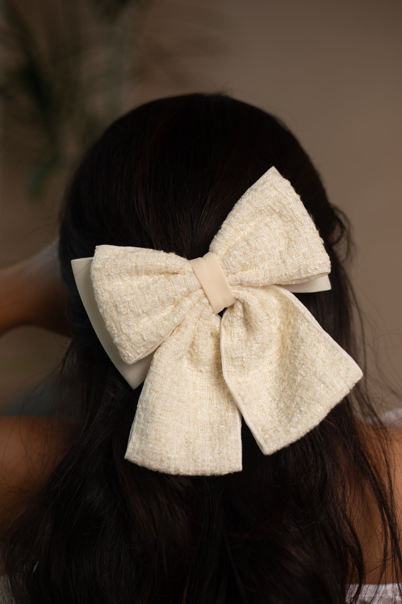 TWEED SCRUNCHIE VANILLA TWEED SCRUNCHIE VANILLA