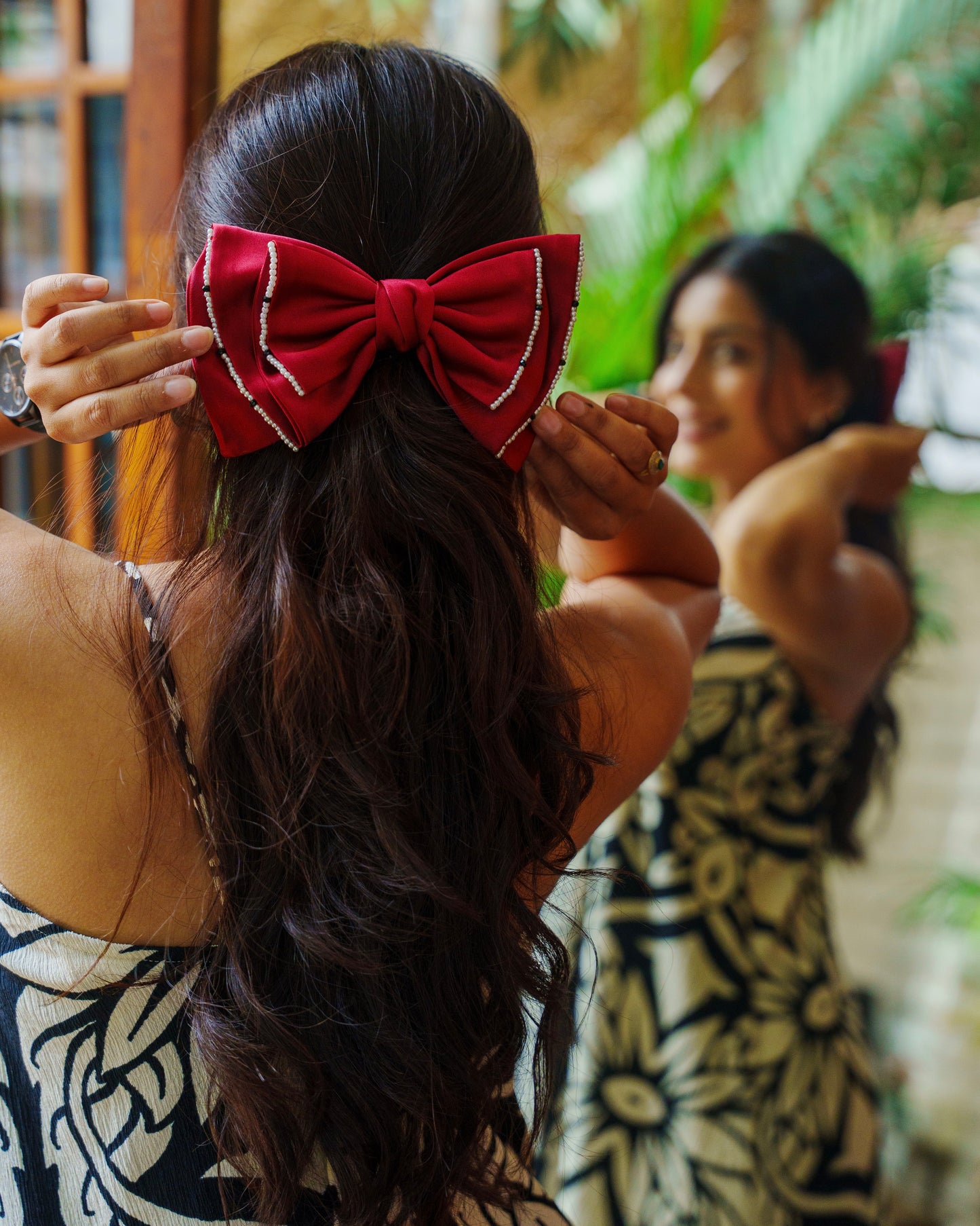 JULIET BOW - Maroon Satin Parisian Bow