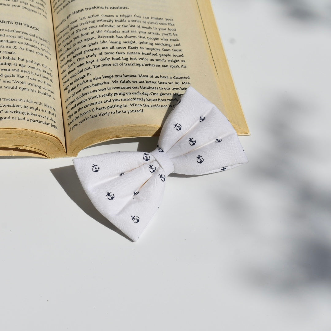 Tiny Anchor - Sleek Classic hair Bow