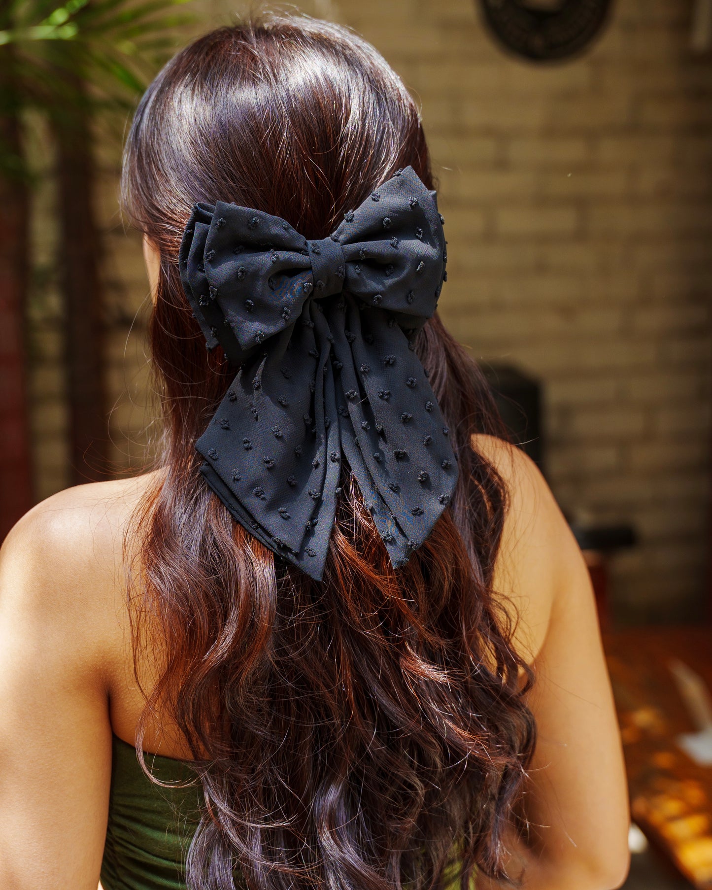 Flocked Dott - Black Parisian Bow