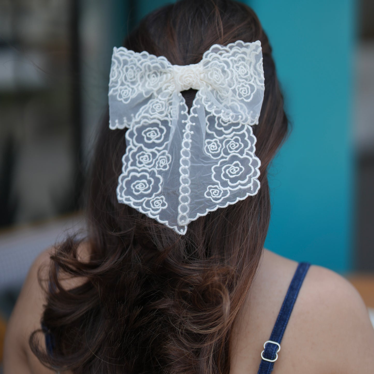 Lace Bow - Roses Ivory