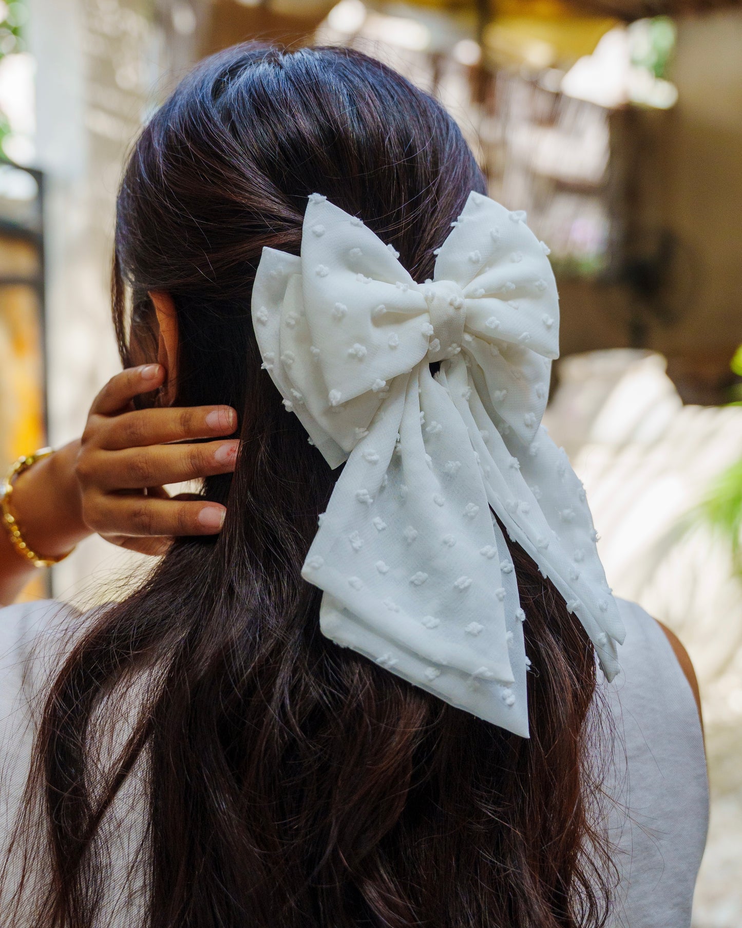 Flocked Dott - White Parisian Bow
