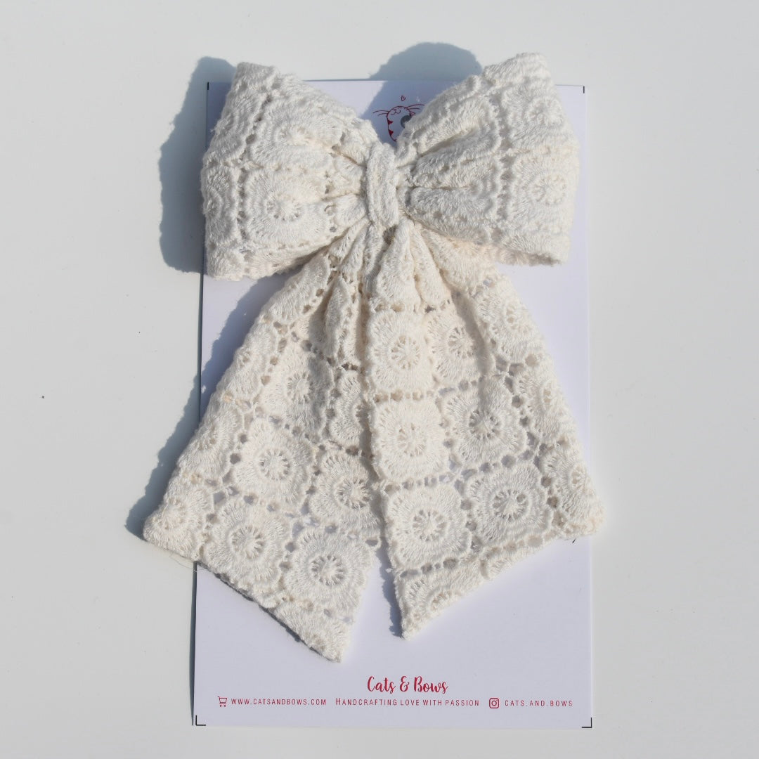 Lacely white - Midi Tail Hair Bow