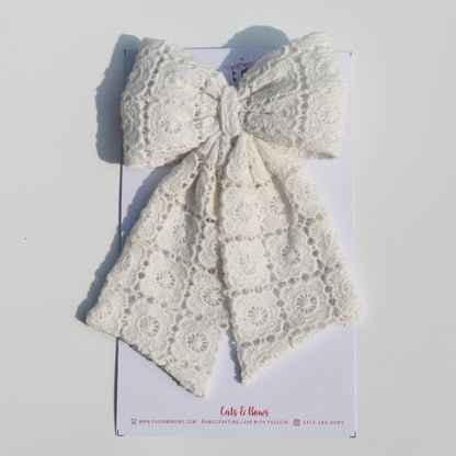 Lacely white - Midi Tail Hair Bow