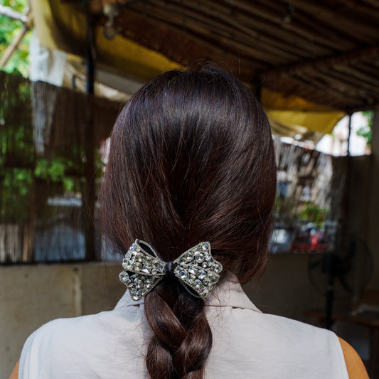 Twisted Solitaire white - Embellished Crystal Bow