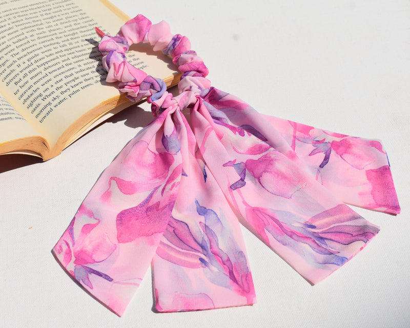 Pink water lily - Short tail Scrunchie
