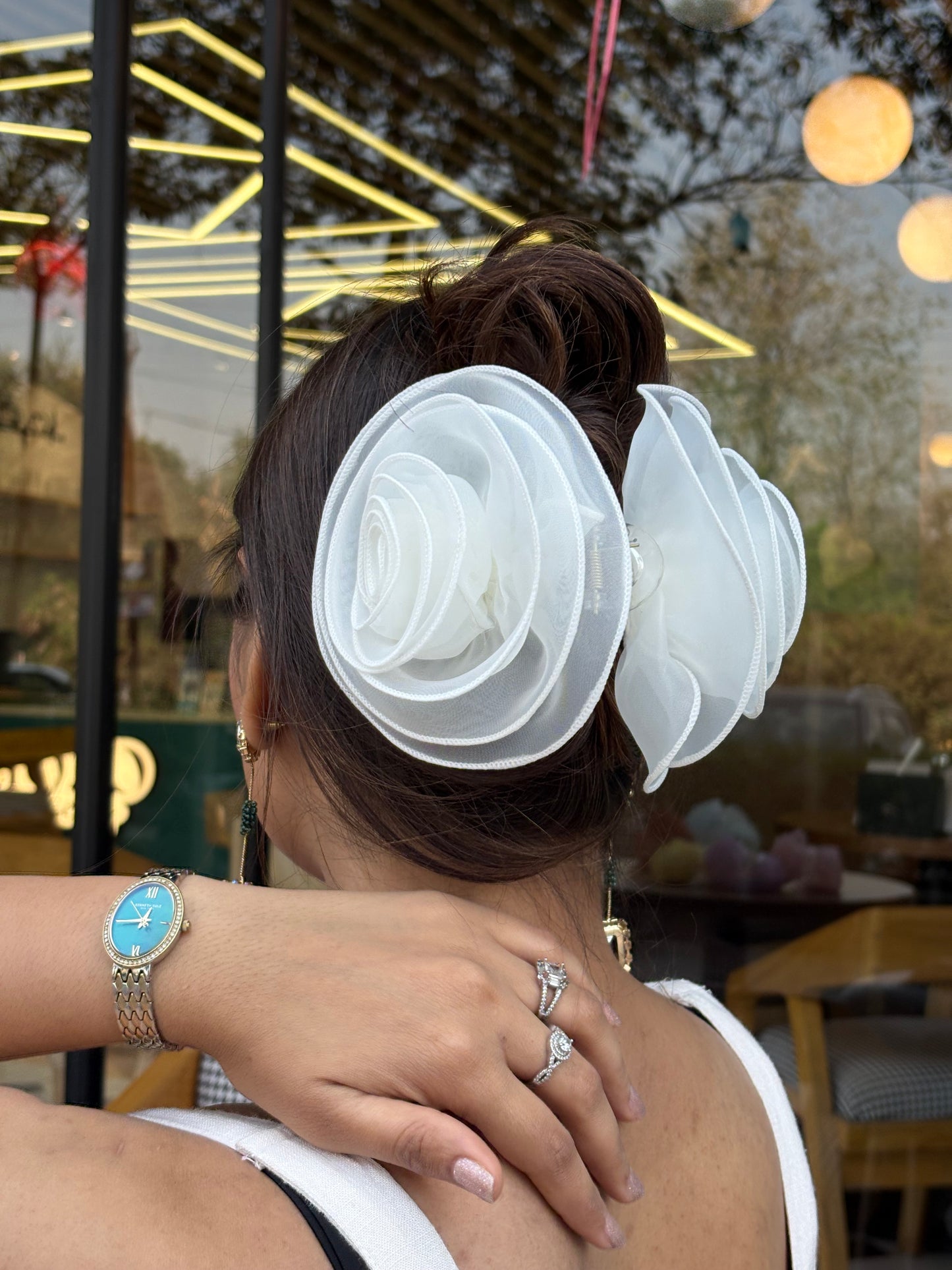 Roselle White - Flower Hair Claw Clip