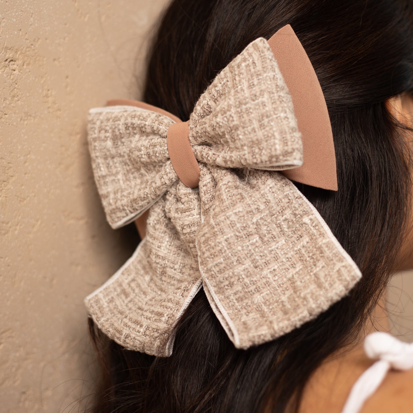 Maxi Tweed Bow - Mocha