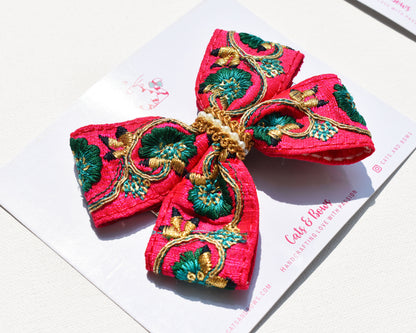 Festive Flutterby Bow - Pink